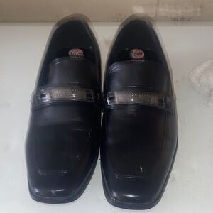 Sleek Black Leather Slip-On Loafers
